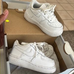 AF1